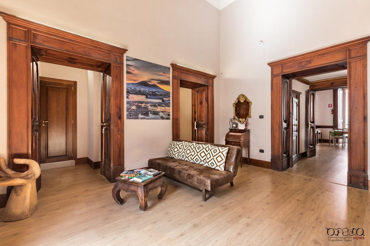 Bed & Breakfast Opera Napels